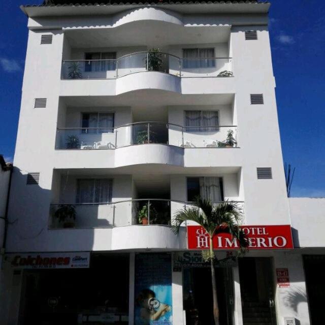 Hotel El Imperio 이바게 외부 사진