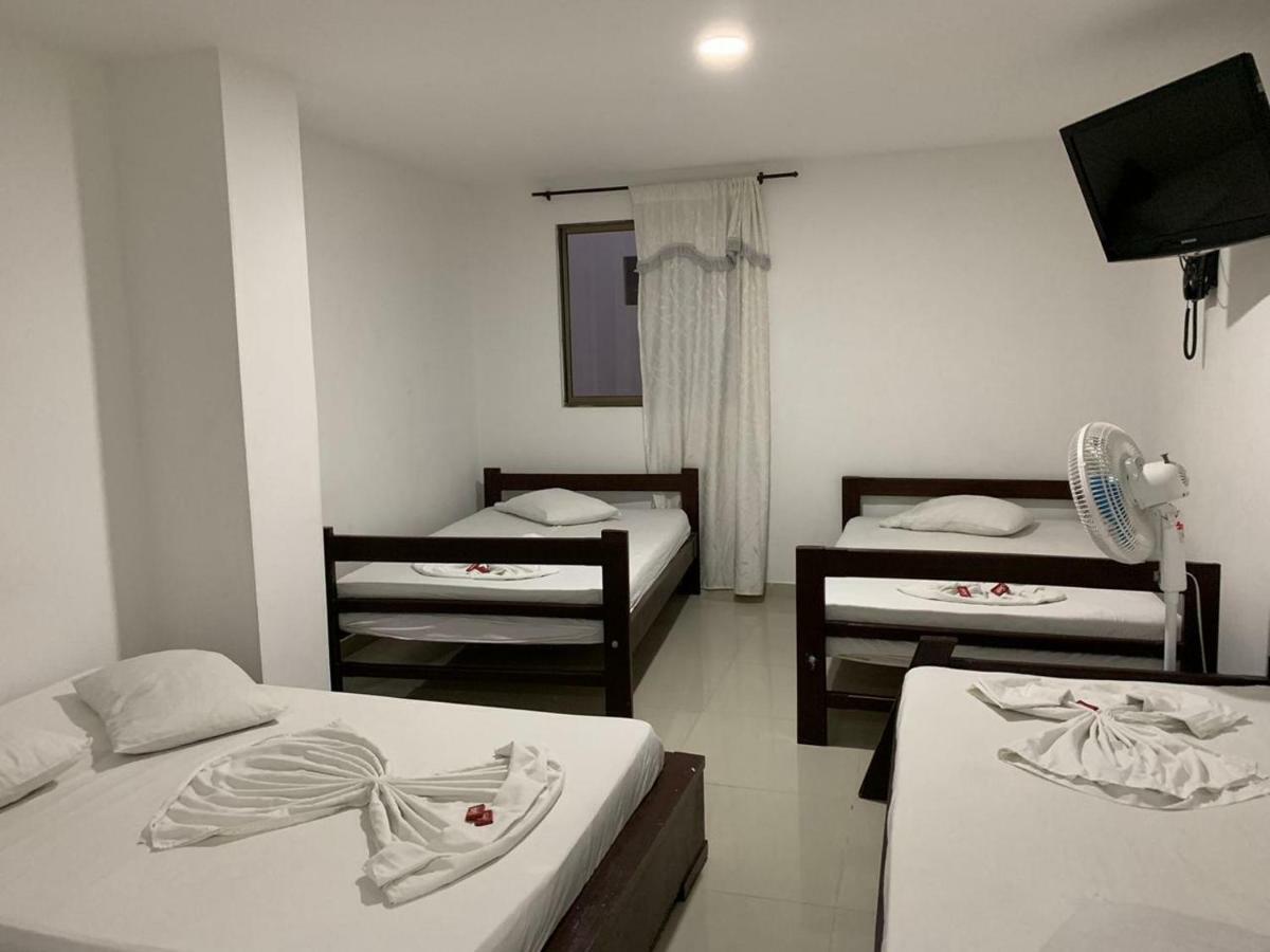 Hotel El Imperio 이바게 외부 사진