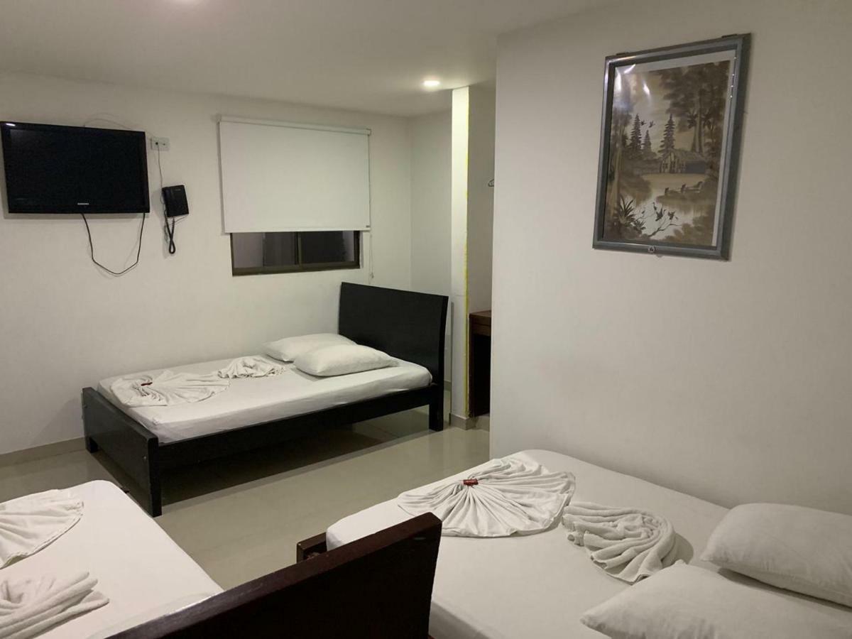 Hotel El Imperio 이바게 외부 사진